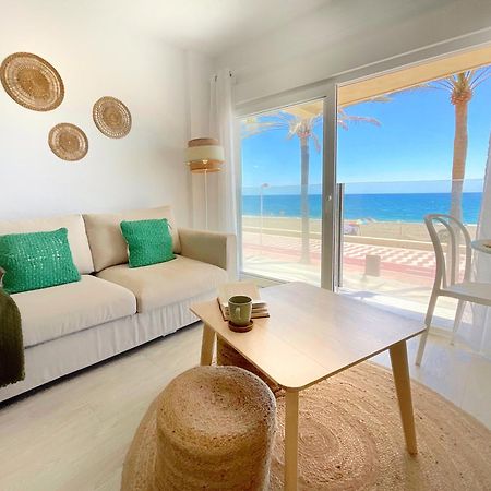 Cs7 Kaleria Suites Almeria Bagian luar foto