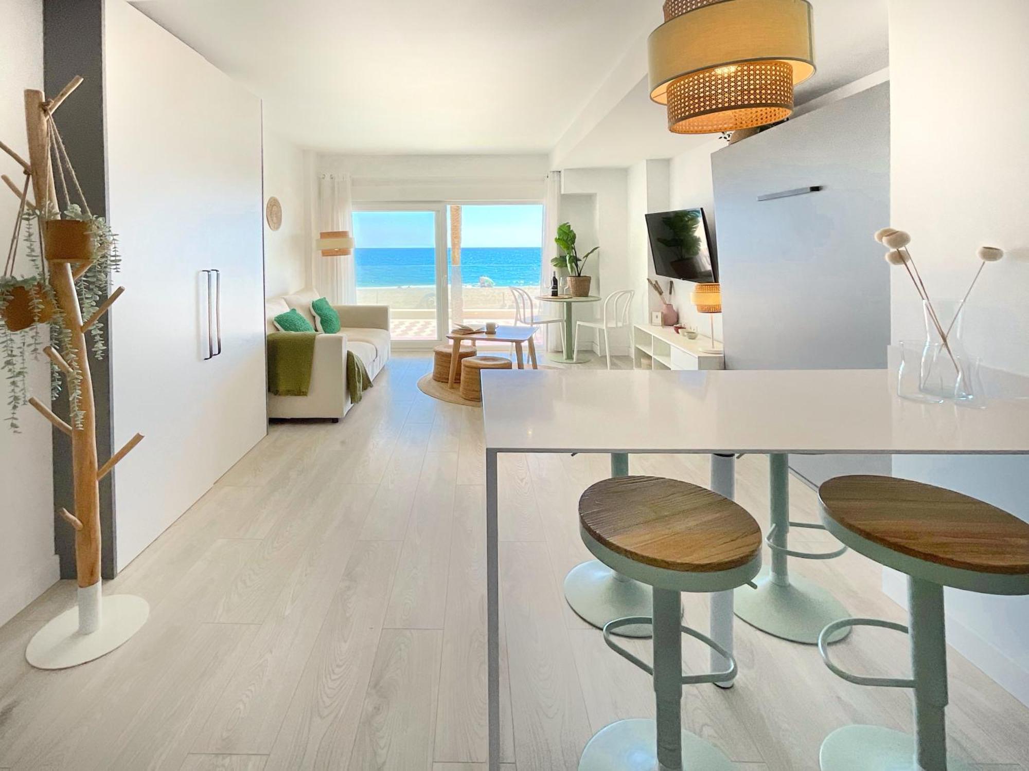 Cs7 Kaleria Suites Almeria Bagian luar foto